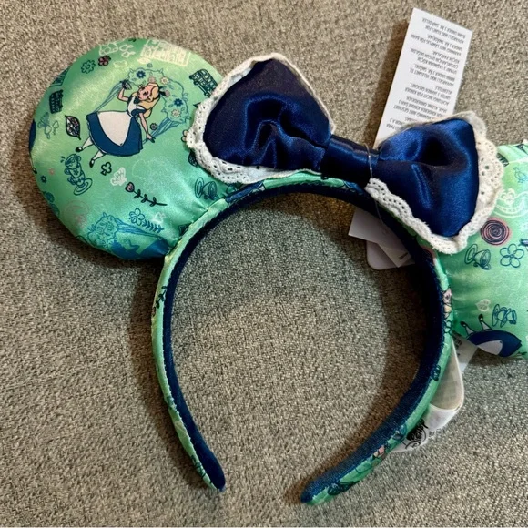 Disney Parks Alice in Wonderland Minnie Ears - Picture 2 of 4